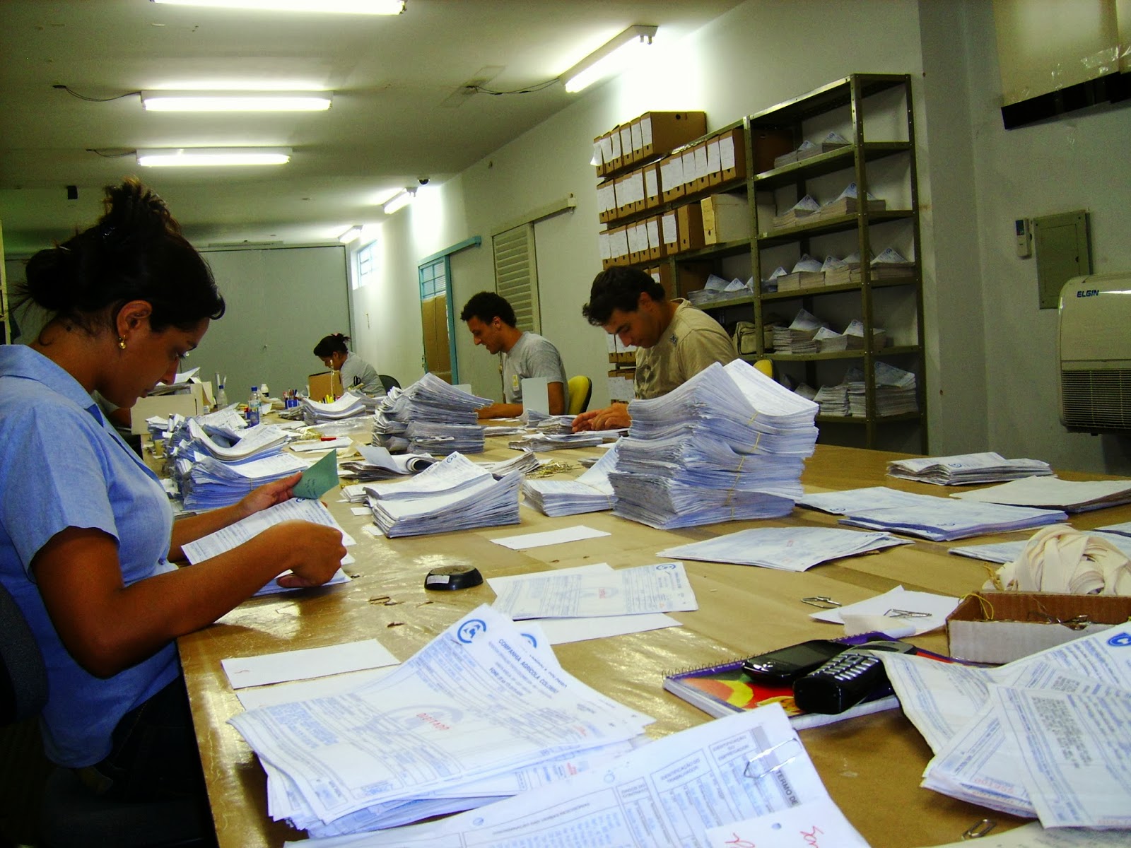 Inserções de documentos em envelopes